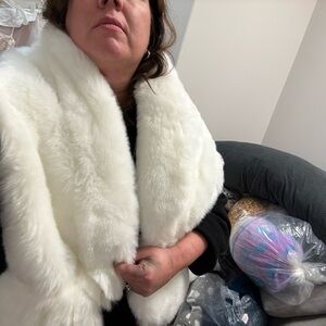 Luxurious White Faux Fur Scarf